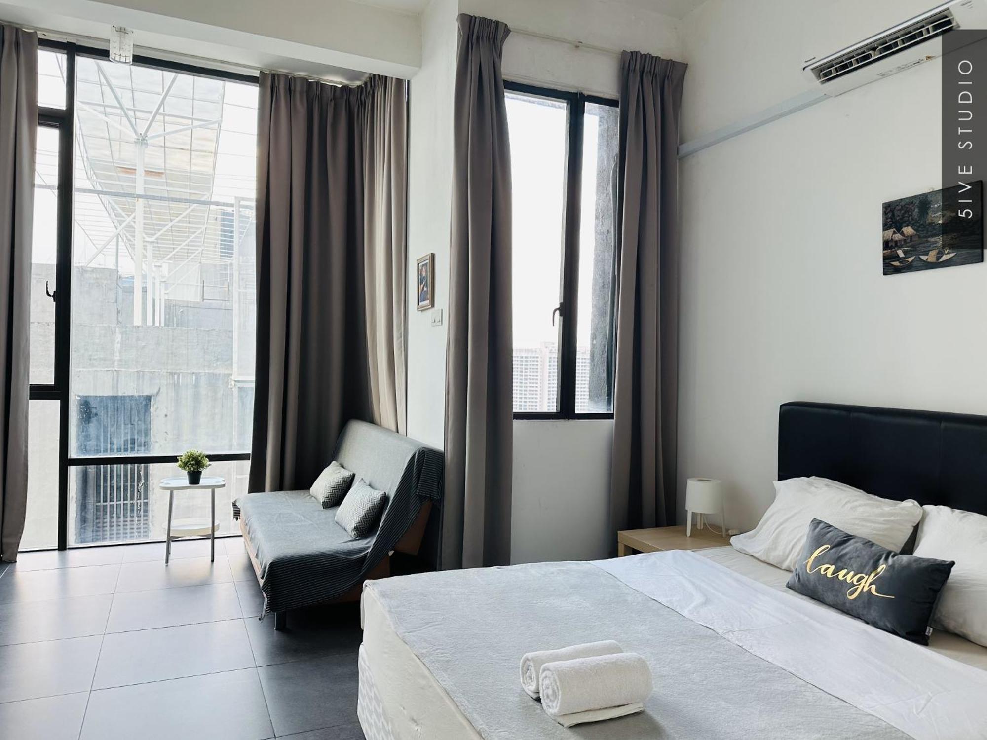 Five Studio - Empire Damansara Petaling Jaya Exteriér fotografie