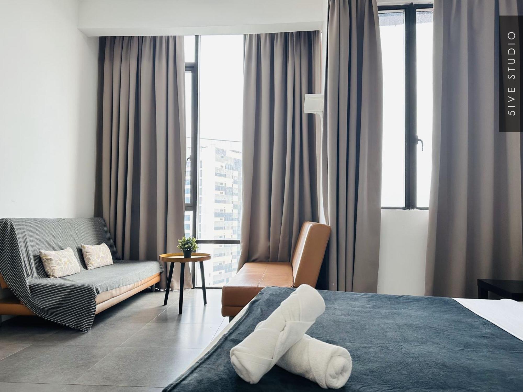 Five Studio - Empire Damansara Petaling Jaya Exteriér fotografie
