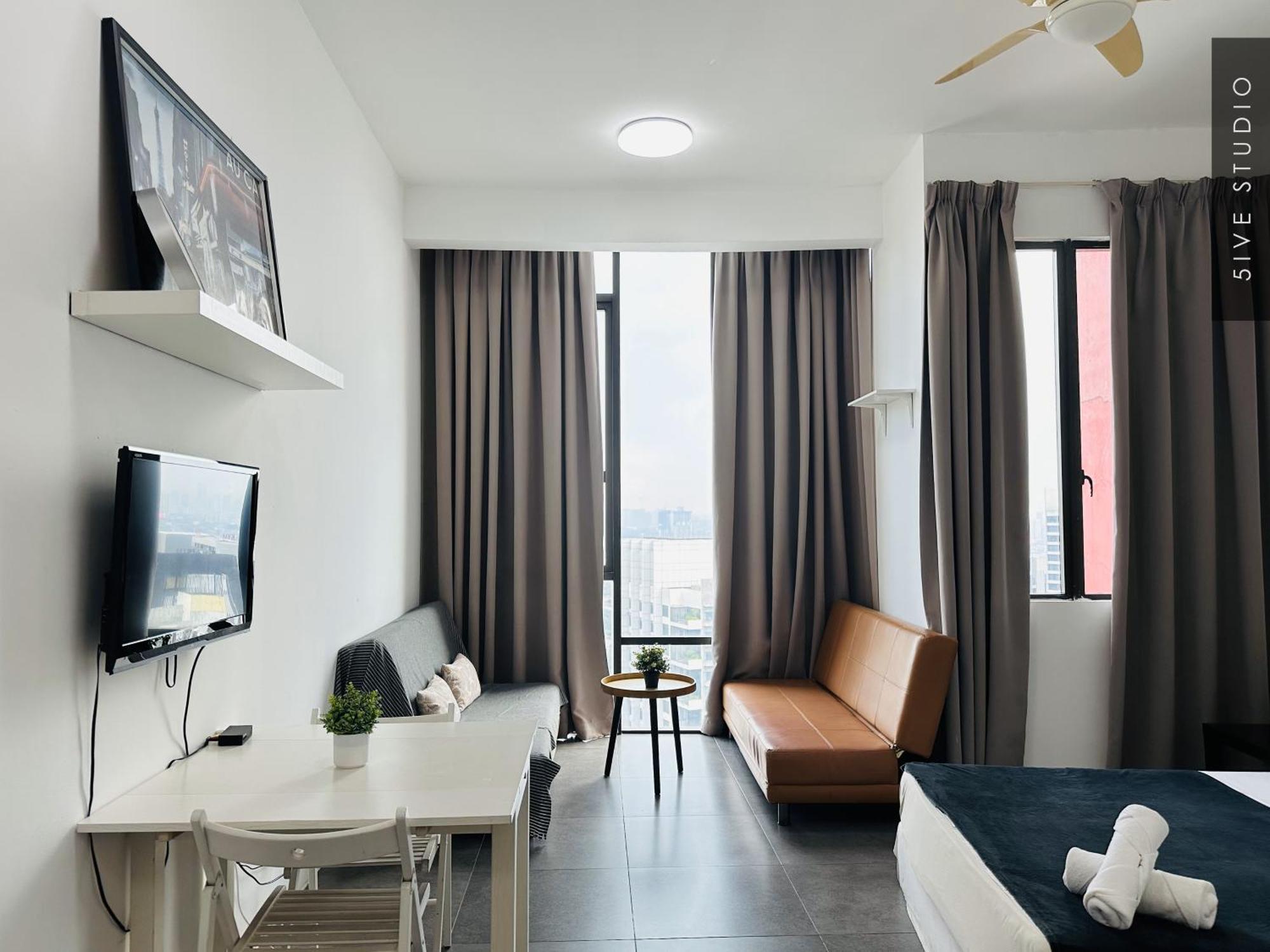 Five Studio - Empire Damansara Petaling Jaya Exteriér fotografie